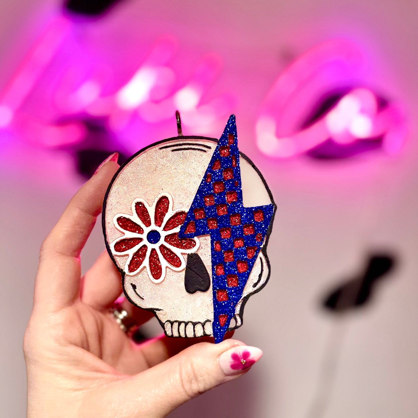 American Skull With Lightning Bolt Car Freshie